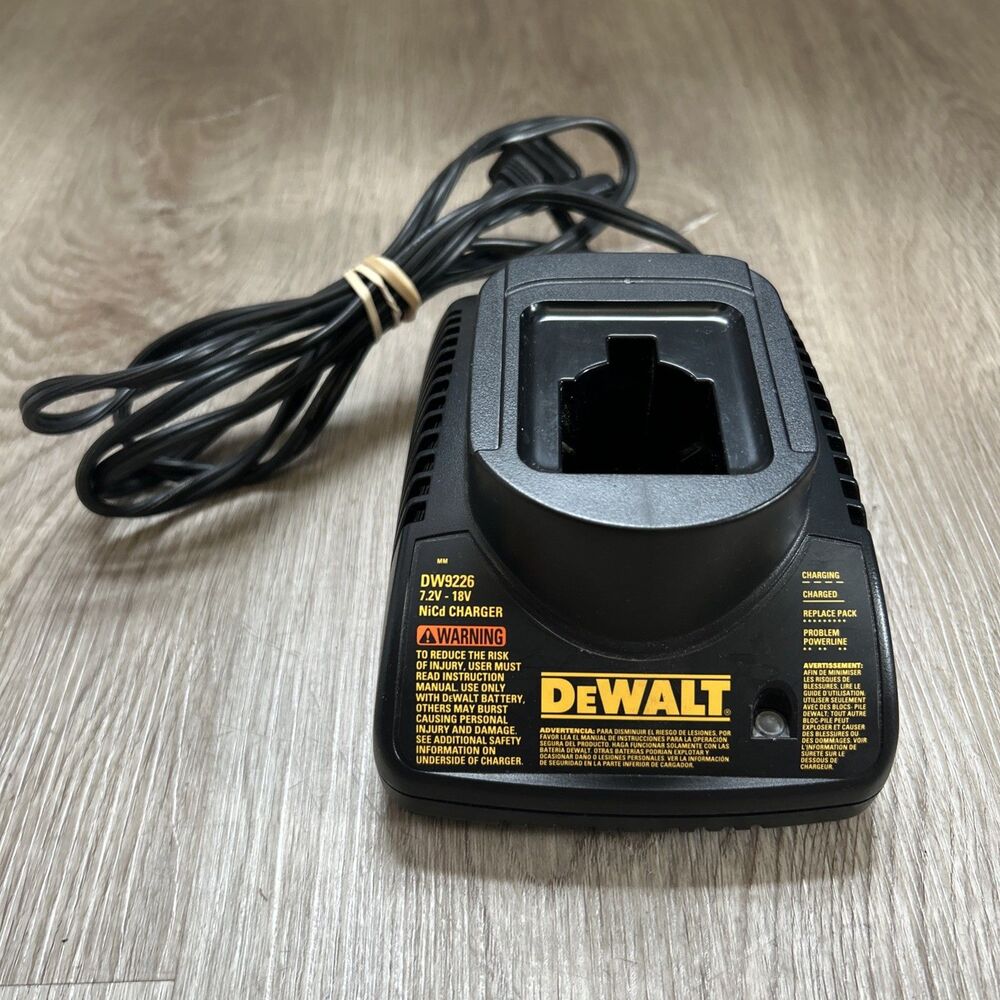 Dewalt DW9226 7.2V-18V 1 Hour Nicd Battery Charger OEM Genuine Black Tested